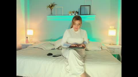 Samanta online show from February 2025 10:31:01 PM