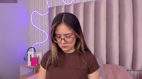 Alejandra  online show from February 2026 11:04:02 AM