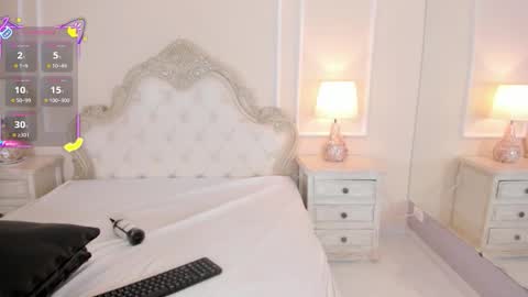 Samantha  online show from November 2025 12:16:02 PM