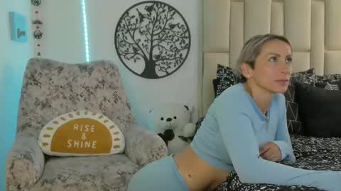 Samixmami online show from February 2025 08:08:02 PM