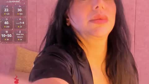 Samara Benazir Alabi online show from October 2025 12:26:02 PM