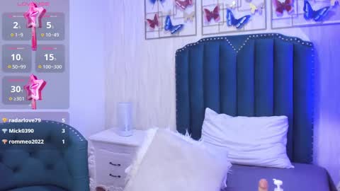 Snapshot of samara_warren chatting on February 2025 02:24:01 PM Samara Warren online show from February 2025 02:24:01 PM