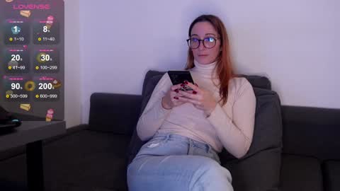 Snapshot of samarafromthewell chatting on December 2024 12:44:01 AM Samara From The Well online show from December 2024 12:44:01 AM