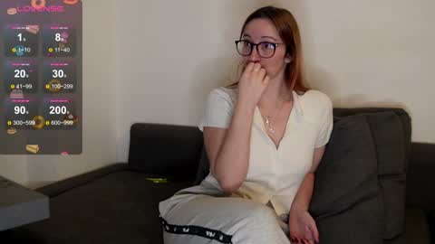 Snapshot of samarafromthewell chatting on December 2024 03:54:01 AM Samara From The Well online show from December 2024 03:54:01 AM
