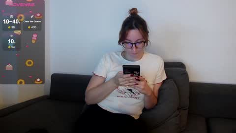 Snapshot of samarafromthewell chatting on December 2024 10:52:02 PM Samara From The Well online show from December 2024 10:52:02 PM