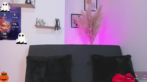 Snapshot of samarahanss chatting on October 2025 11:00:02 AM samara online show from October 2025 11:00:02 AM