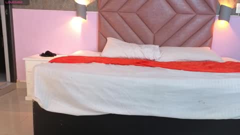 Sara  online show from February 2026 11:28:01 AM