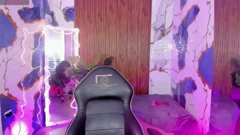 sam online show from April 2026 02:47:01 AM