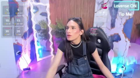 Snapshot of samcielo_tay chatting on June 2026 01:51:02 AM sam online show from June 2026 01:51:02 AM