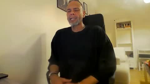 Sam online show from January 2025 07:17:02 PM