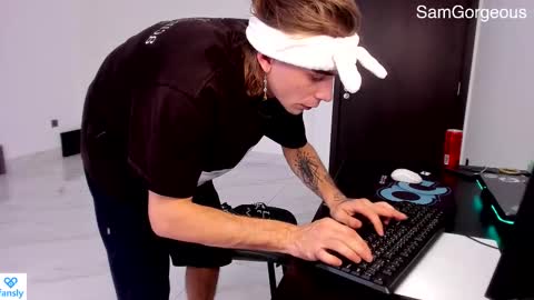 Snapshot of samgorgeous chatting on February 2025 10:37:02 AM Fansly - Top4fans online show from February 2025 10:37:02 AM