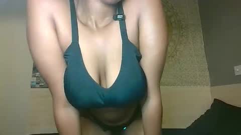 Snapshot of sami_brown chatting on October 2025 10:54:02 PM Sami online show from October 2025 10:54:02 PM