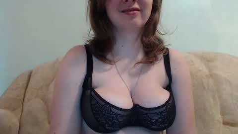Snapshot of samiliya chatting on March 2025 11:44:02 AM samiliya online show from March 2025 11:44:02 AM