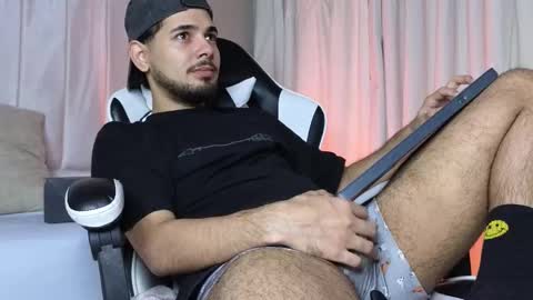 Snapshot of samir_bear chatting on October 2025 12:50:01 PM Samir online show from October 2025 12:50:01 PM