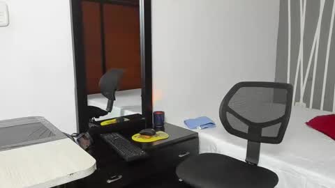 Snapshot of samir_blackdick chatting on October 2025 12:53:02 PM samir online show from October 2025 12:53:02 PM