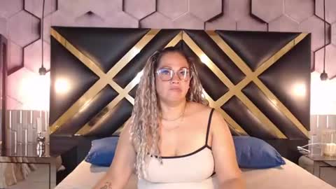 Snapshot of samira_lennox chatting on July 2026 09:58:02 PM SAMIRA online show from July 2026 09:58:02 PM