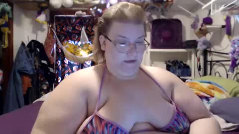 Snapshot of sammiejean85 chatting on November 2025 02:06:02 PM SammieJean online show from November 2025 02:06:02 PM