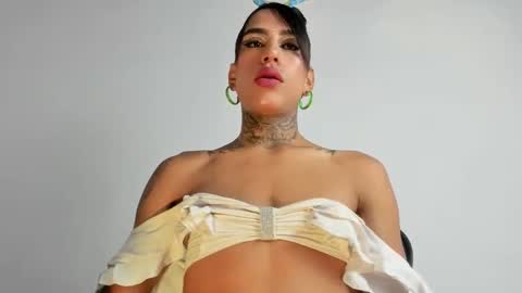 sammy_exotic online show from September 2025 04:07:01 AM