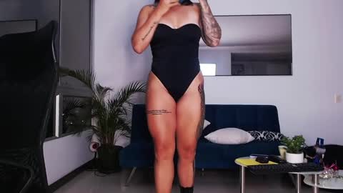 Snapshot of sammy_inks chatting on January 2025 01:04:02 AM Sammy online show from January 2025 01:04:02 AM