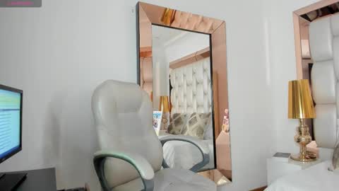 Sammy online show from October 2025 05:54:02 PM