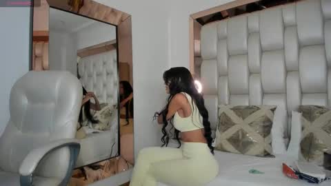 Sammy online show from October 2025 07:00:01 PM