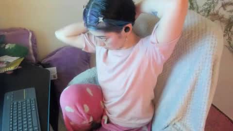   online show from November 2025 06:23:01 AM