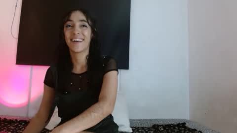 Snapshot of samntha_ferrer28 chatting on January 2025 05:25:02 AM Samantha ferrer online show from January 2025 05:25:02 AM