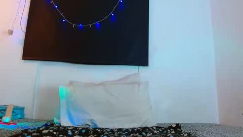 Snapshot of samntha_ferrer28 chatting on February 2025 06:08:01 AM Samantha ferrer online show from February 2025 06:08:01 AM