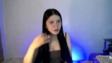 Snapshot of sampaguita_pinayxx chatting on November 2025 09:53:02 AM SOFIA online show from November 2025 09:53:02 AM