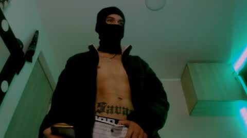 Snapshot of samuel_suarez chatting on January 2025 02:01:01 AM online show from January 2025 02:01:01 AM