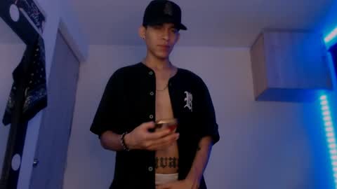 Snapshot of samuel_suarez chatting on January 2025 07:38:02 AM online show from January 2025 07:38:02 AM