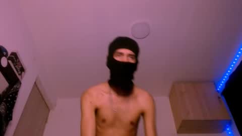 Snapshot of samuel_suarez chatting on February 2025 07:45:02 AM online show from February 2025 07:45:02 AM