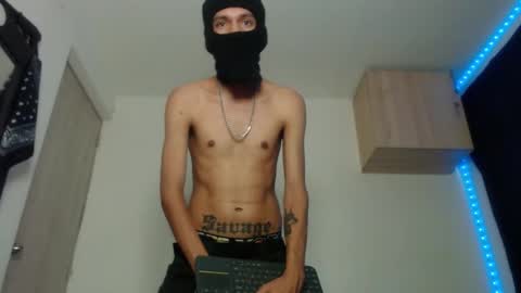 Snapshot of samuel_suarez chatting on March 2025 09:18:02 PM online show from March 2025 09:18:02 PM