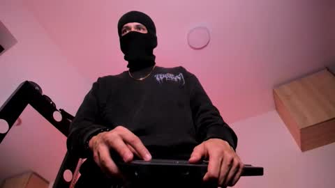 Snapshot of samuel_suarez chatting on September 2025 01:28:01 AM online show from September 2025 01:28:01 AM