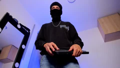 Snapshot of samuel_suarez chatting on September 2025 04:27:01 AM online show from September 2025 04:27:01 AM