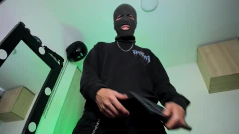 Snapshot of samuel_suarez chatting on September 2025 12:43:02 PM online show from September 2025 12:43:02 PM