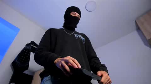 Snapshot of samuel_suarez chatting on October 2025 08:22:02 AM online show from October 2025 08:22:02 AM