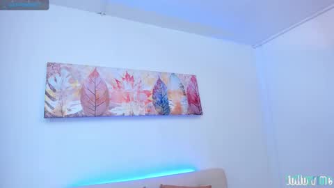 Samuel online show from October 2025 04:02:01 AM