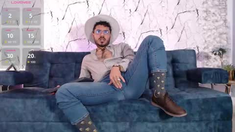  Samuel Coopper  online show from October 2025 06:03:01 PM