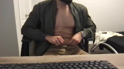 Snapshot of samwise2418 chatting on October 2025 04:04:01 AM Sam W dick strip tease online show from October 2025 04:04:01 AM