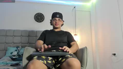 samxx_muscle online show from November 2025 02:06:01 PM