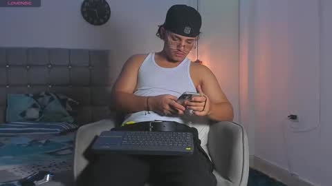 samxx_muscle online show from December 2025 02:04:01 PM