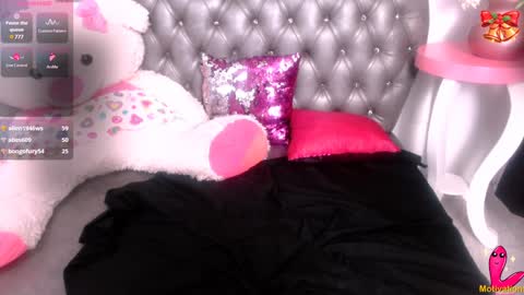 Snapshot of samy__milf chatting on December 2024 01:11:02 AM Sammy online show from December 2024 01:11:02 AM