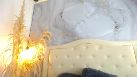 S A M A N T H A  online show from December 2025 03:43:02 PM