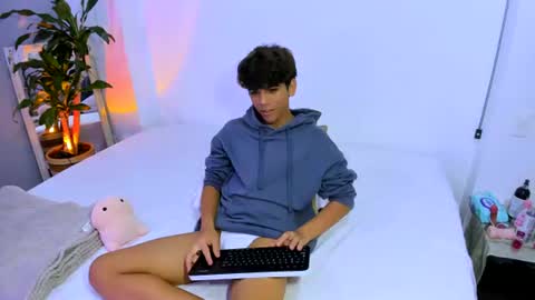 Sammy online show from June 2026 03:06:02 AM