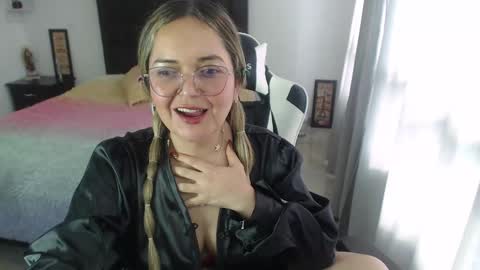 Snapshot of samy_vsn chatting on February 2025 09:15:01 PM samy_vsn online show from February 2025 09:15:01 PM