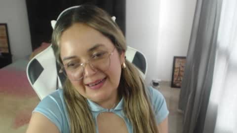 Snapshot of samy_vsn chatting on February 2025 08:25:01 PM samy_vsn online show from February 2025 08:25:01 PM