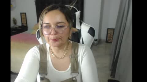 Snapshot of samy_vsn chatting on February 2025 11:37:01 PM samy_vsn online show from February 2025 11:37:01 PM