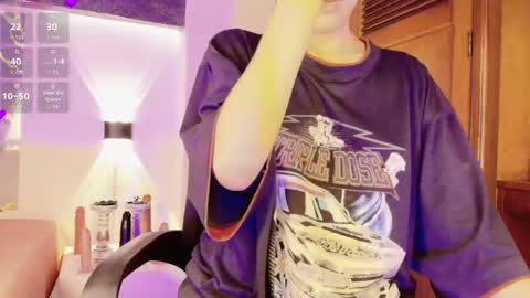 Vaioleth San online show from September 2025 04:56:01 AM