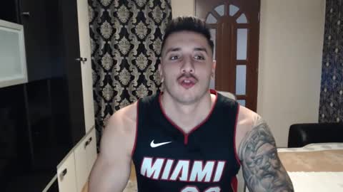 Snapshot of sanchezerik4 chatting on January 2025 06:35:01 AM Sanchez Erik online show from January 2025 06:35:01 AM